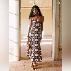 Sezane Editions … Hello Holidays! 🎄
70s Glam Lois dress, Geometric Maxi
Size 34🪩